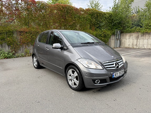 Mercedes-Benz A160 7 of 23