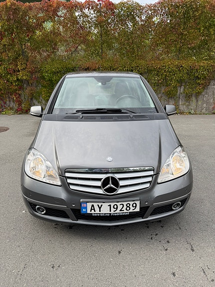 Mercedes-Benz A160 8 of 23