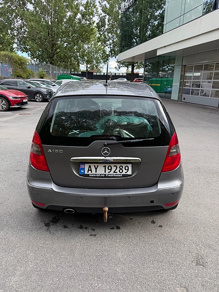 Mercedes-Benz A160 4 of 23
