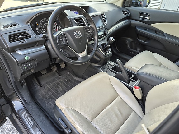 Honda CR-V 12 of 30
