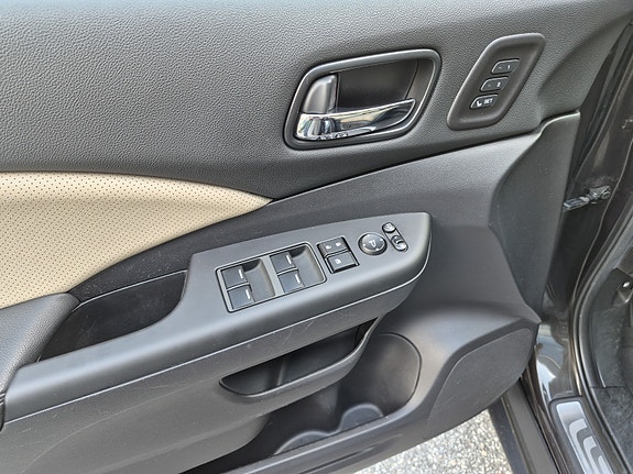 Honda CR-V 6 of 30