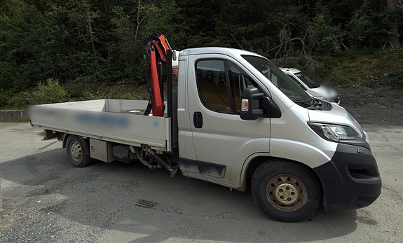 Peugeot BOXER *kran PALFINGER PC 2700 *Rekkevidde 6,1 m 2 of 27