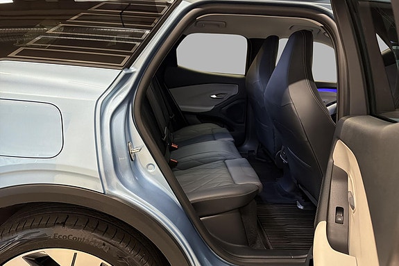 Ford Explorer 13 of 25