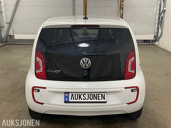 Volkswagen UP! 3 of 30