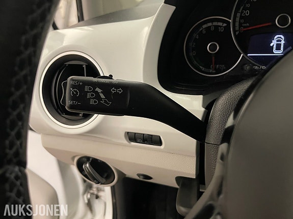 Volkswagen UP! 14 of 30