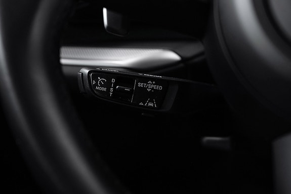 Porsche Cayenne 19 of 30