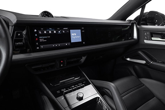 Porsche Cayenne 22 of 30