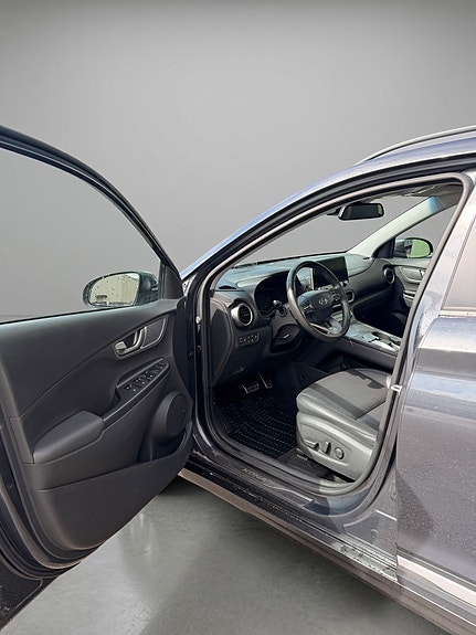 Hyundai Kona 8 of 13