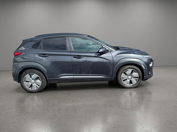 Hyundai Kona 2 of 13