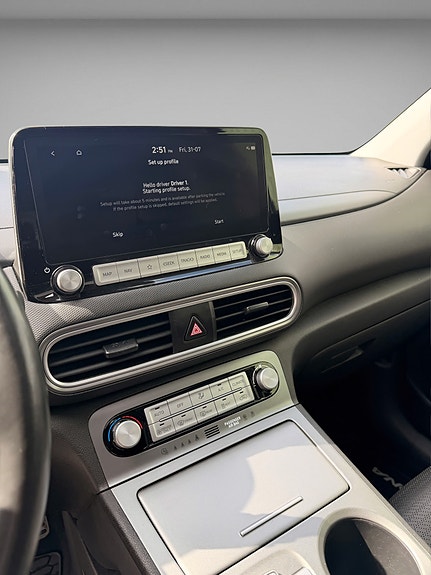 Hyundai Kona 12 of 13