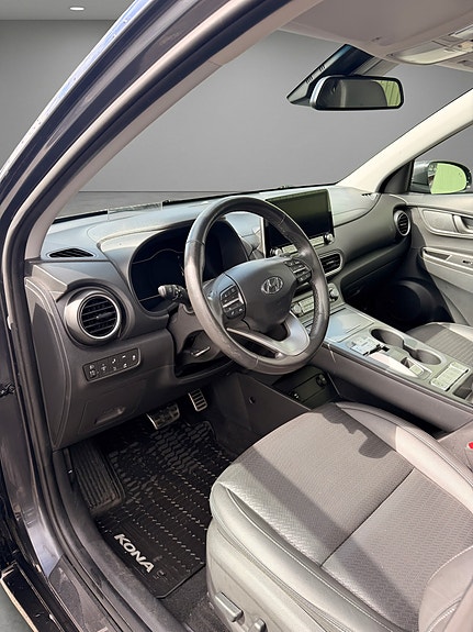Hyundai Kona 10 of 13