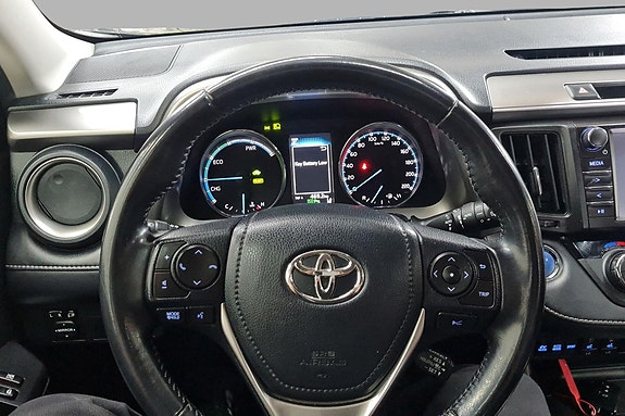 Toyota RAV4 6 of 6