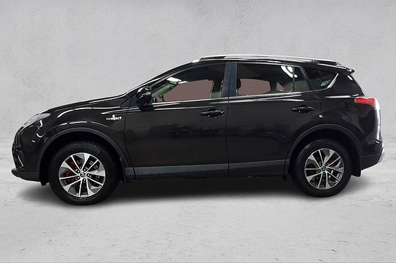 Toyota RAV4 3 of 6