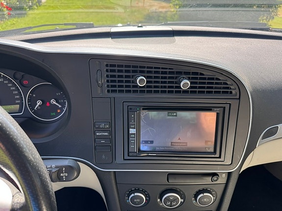 Saab 9-3 15 of 18