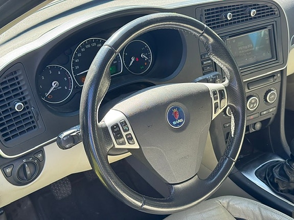 Saab 9-3 13 of 18
