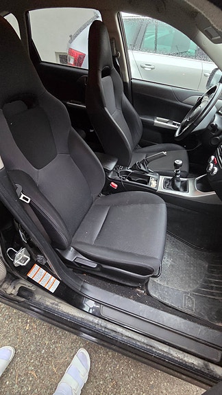 Subaru Impreza 7 of 15