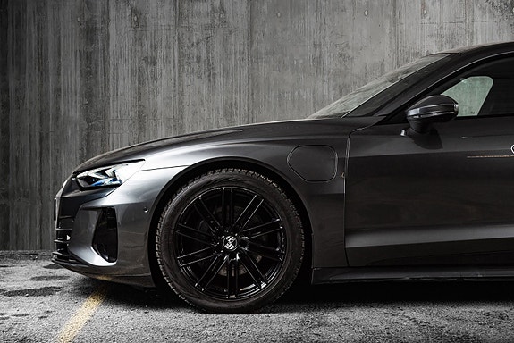 Audi e-tron GT 7 of 30