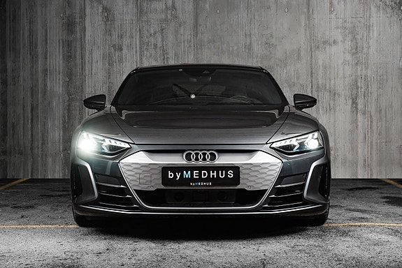 Audi e-tron GT 4 of 30