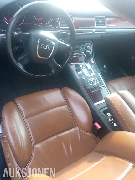Audi A8 12 of 30