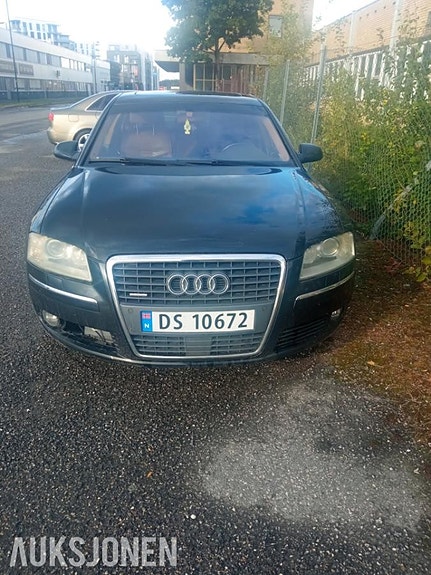 Audi A8 29 of 30