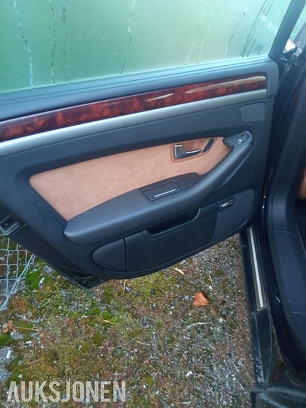 Audi A8 22 of 30