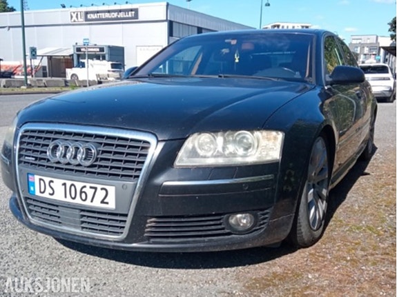Audi A8 4 of 30