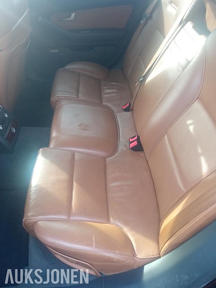 Audi A8 26 of 30