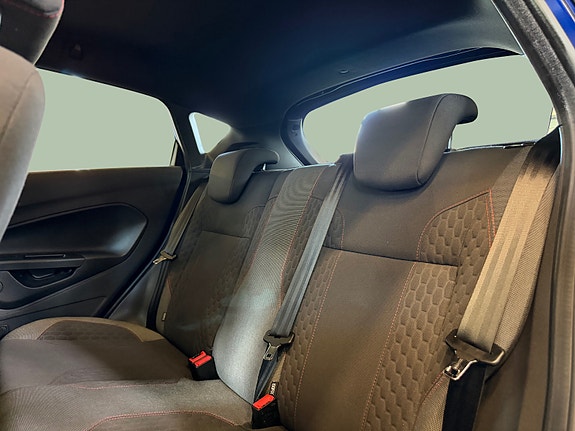 Ford Fiesta 13 of 25
