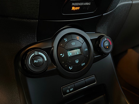 Ford Fiesta 19 of 25