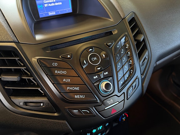 Ford Fiesta 17 of 25