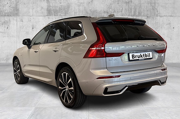 Volvo XC60 3 of 25
