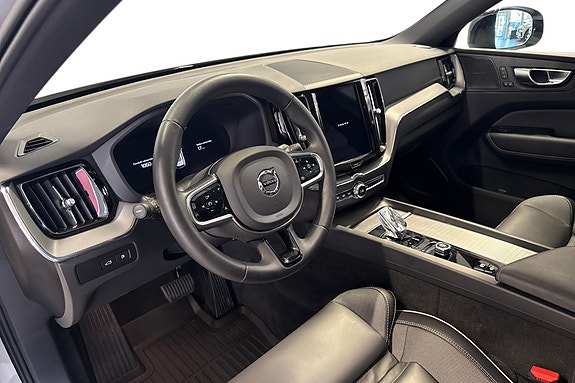 Volvo XC60 15 of 25