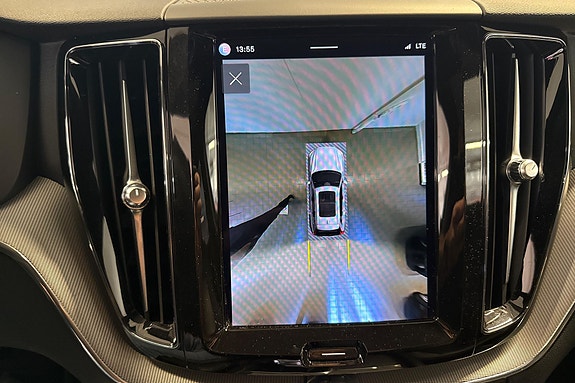 Volvo XC60 12 of 25