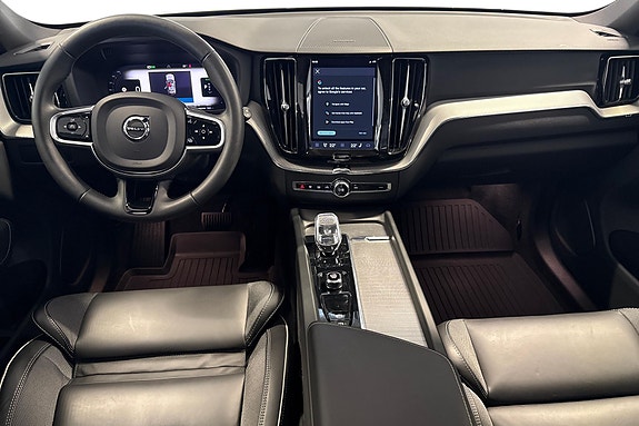 Volvo XC60 17 of 25