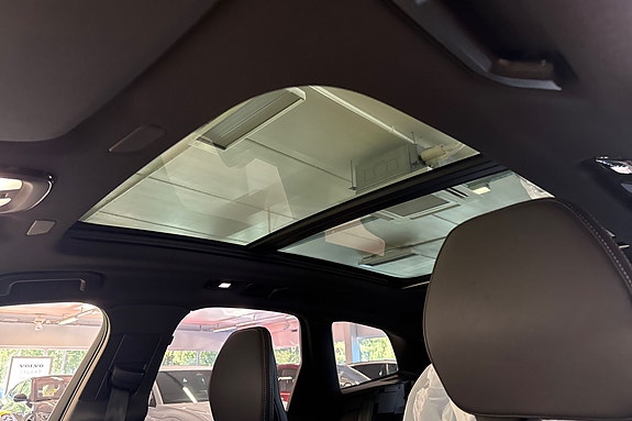 Volvo XC60 22 of 25