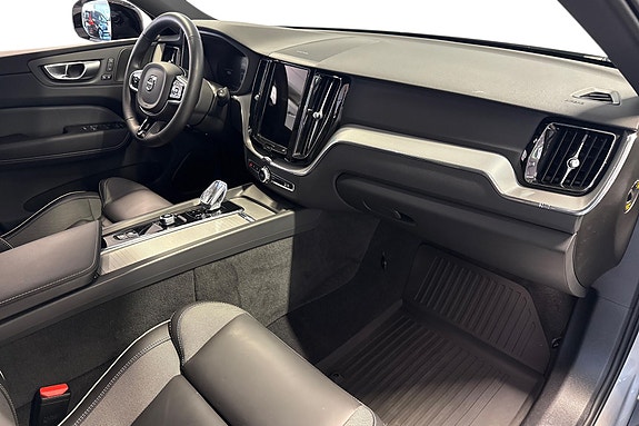 Volvo XC60 21 of 25
