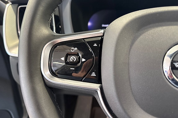 Volvo XC60 19 of 25