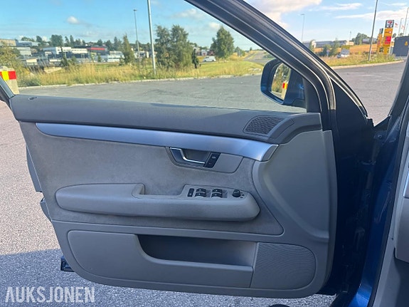 Audi A4 15 of 19