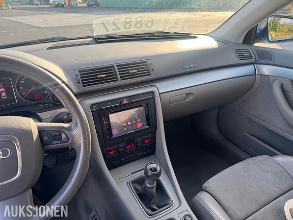 Audi A4 12 of 19