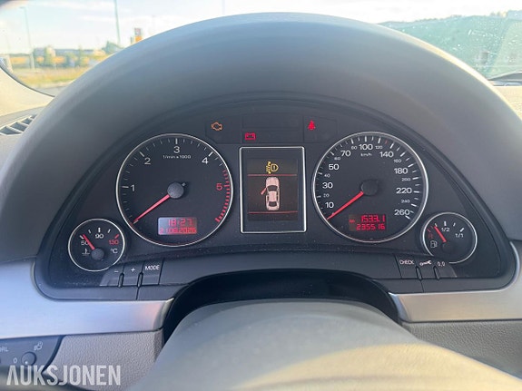 Audi A4 11 of 19