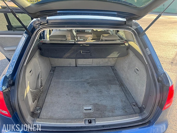 Audi A4 17 of 19