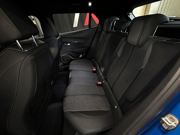 Peugeot 2008 8 of 19