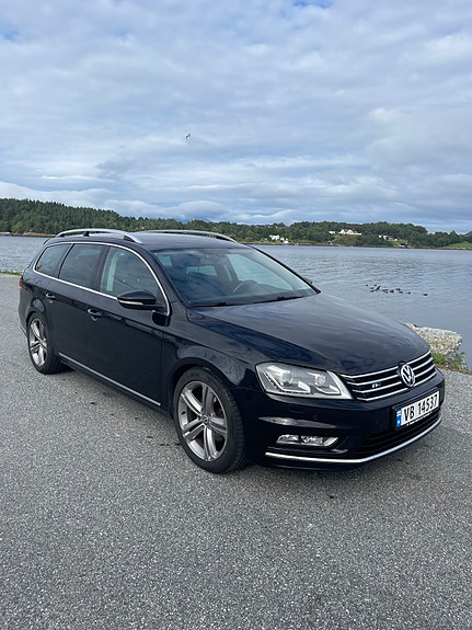 Volkswagen Passat 2 of 13
