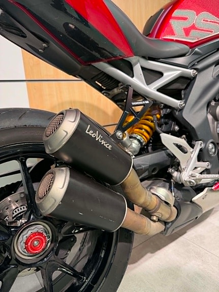 Triumph Speed Triple 1200 RS 6 of 8