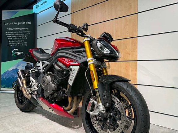 Triumph Speed Triple 1200 RS 4 of 8