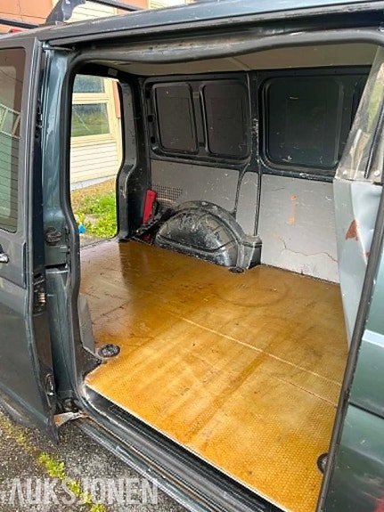 Volkswagen Transporter 12 of 13