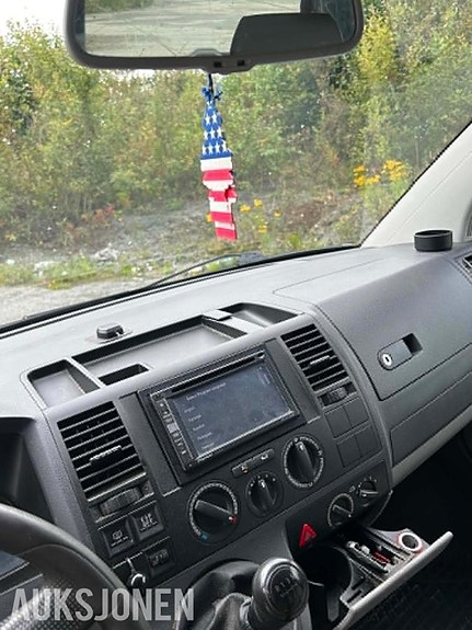 Volkswagen Transporter 9 of 13