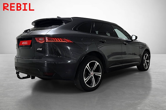 Jaguar F-PACE 4 of 21