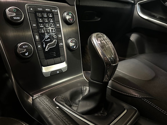 Volvo V40 28 of 30