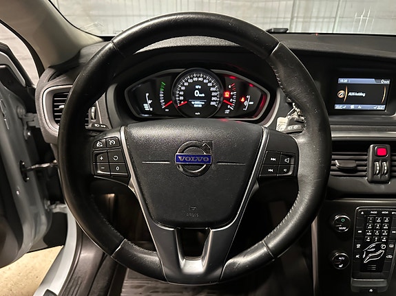 Volvo V40 23 of 30